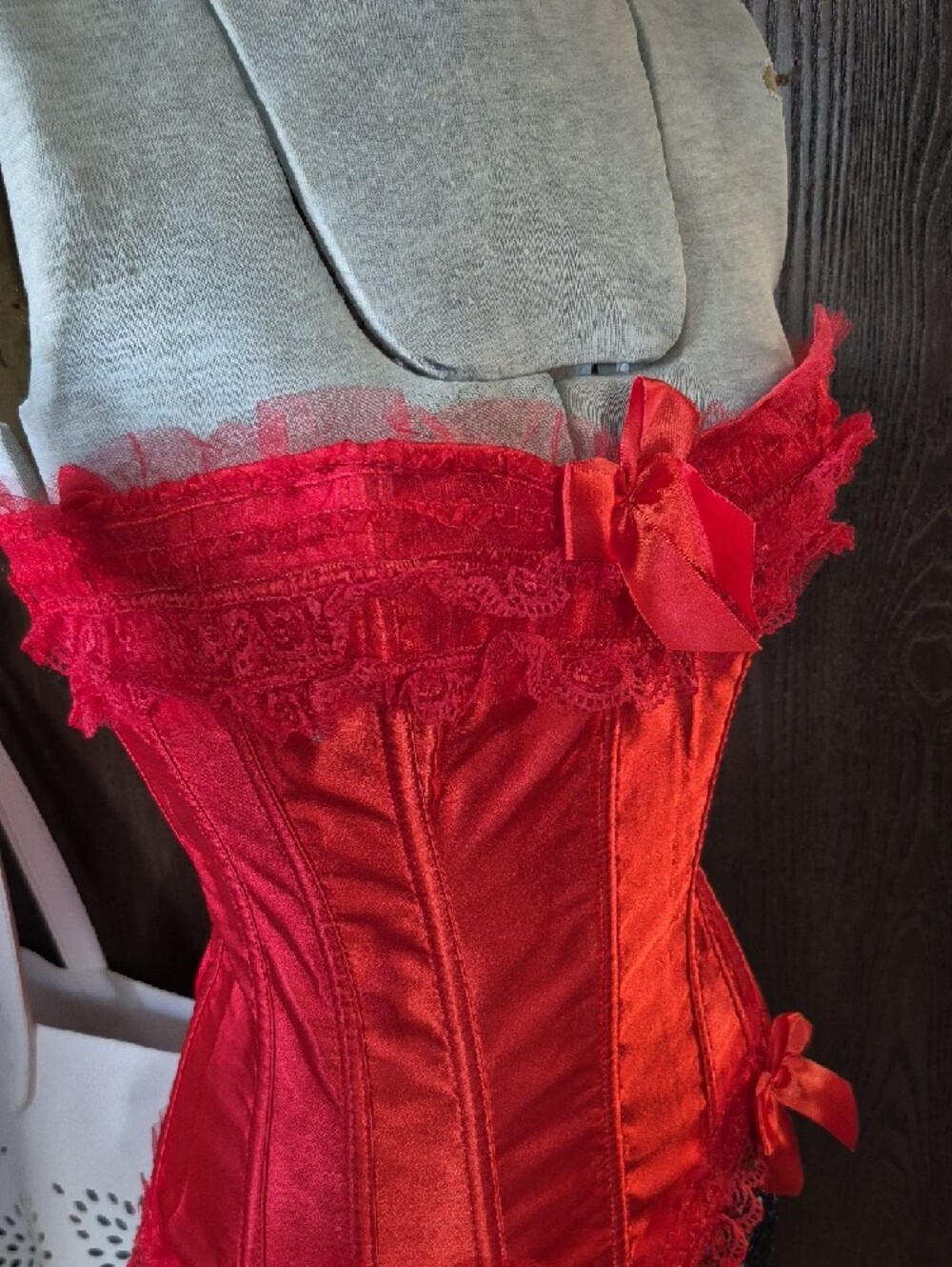 CORSET CLOSEOUT ALL $10 NWOT Red Satin Lace Corset Top with Bow Accents - Picture 8 of 10